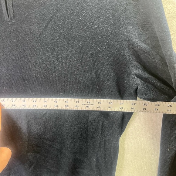 Jos. A Banks Traveler 100% Pima Cotton 1/4 Zip Shirt Mens M Navy soft Light 1861 - Picture 3 of 6